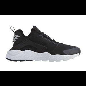 Nike w air Huarache run ultra